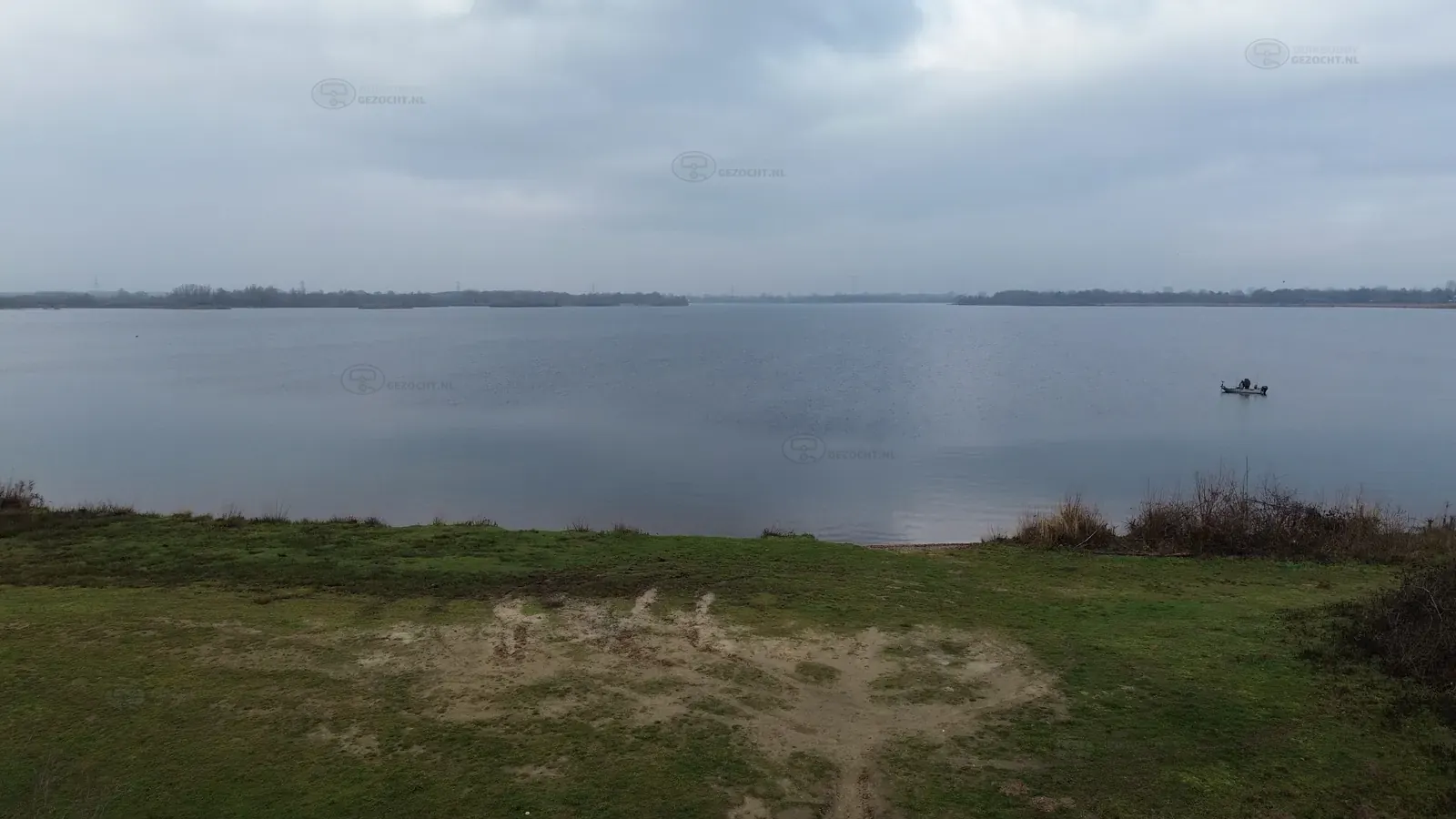 Kraaijenbergse plas 7 witte brug west  luchtfoto (3)