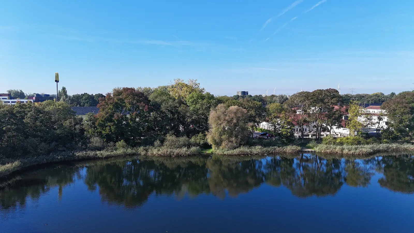 Rosmalense plas Mcdonalds luchtfoto