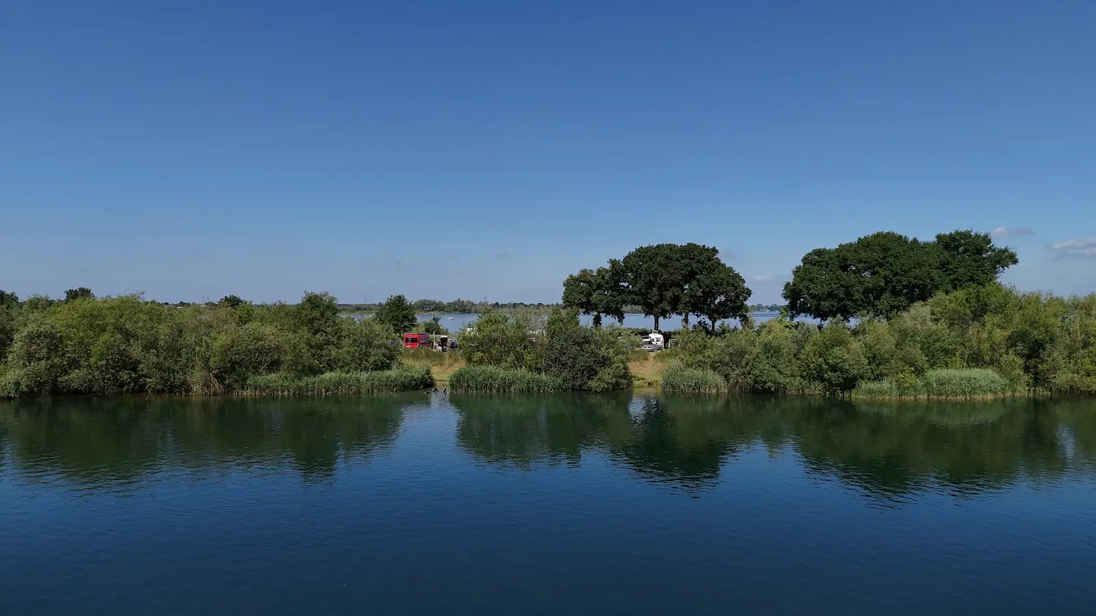 Kraaijenbergse plas 8 Witte brug luchtfoto